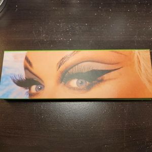 KVD Devine Palette